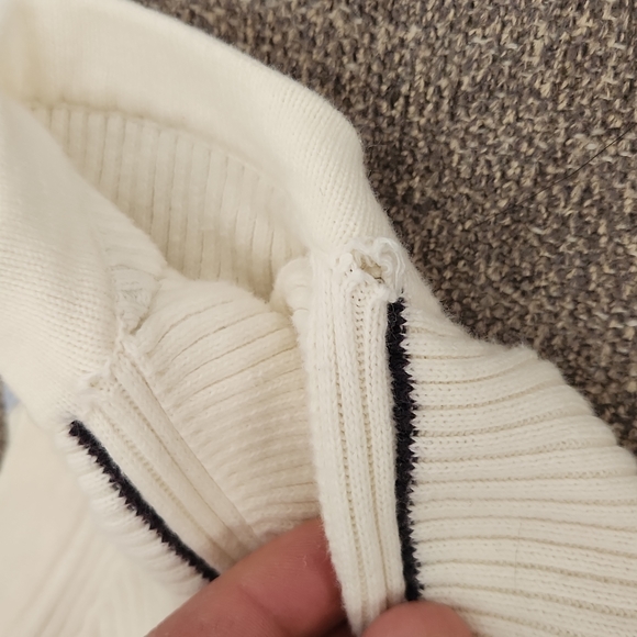 Men's Tommy Hilfiger V Neck Sweater,  Large, Off White - Picture 4 of 4